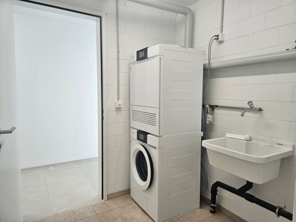 NEUBAU AN TOPLAGE MIT GROSSZÜGIGEM SITZPLATZ (88 M²) SOWIE EIGENER WASCHKÜCHE UND KELLER (23 M²) DIE WOHNUNG KANN AUF WUNSCH AUCH MÖBLIERT GEMIETET WERDEN. - Bild 6