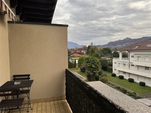 Caslano: Appartamento arredato  1 locale - Balcone