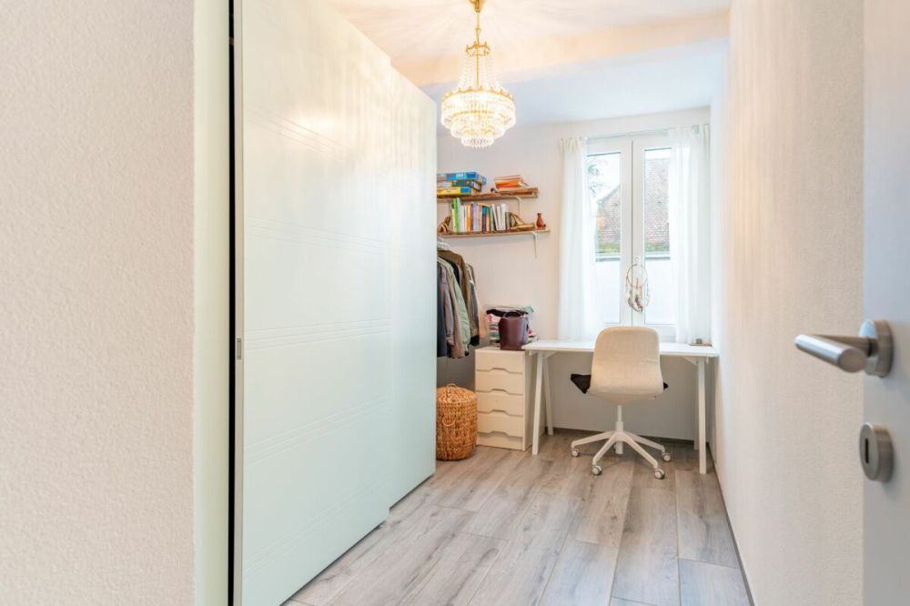 Traumwohnung an ruhiger Lage und guter ÖV-Anbindung - Bild 4