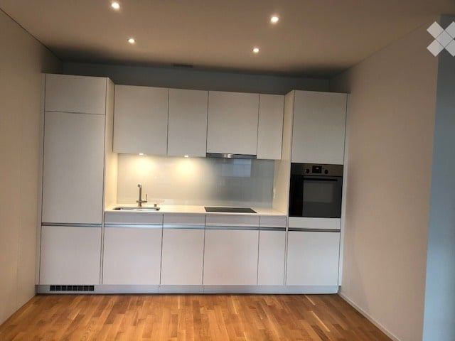 Moderne 2.5-Zimmer-Wohnung mit Balkon in Oftringen - Bild 2