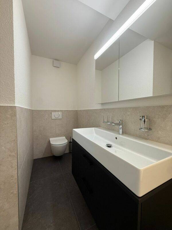 Stilvoll Kernsaniert: Grosszügige 5.5-Zimmer Wohnung in Zollikofen - Bild 7