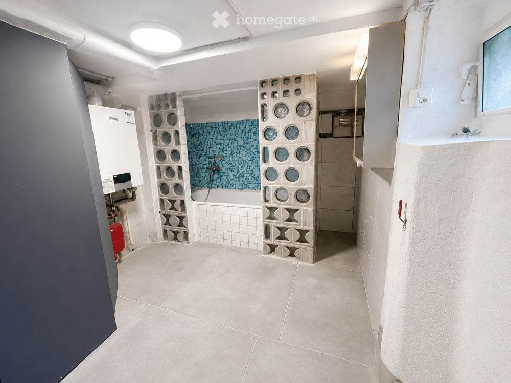 Charmante 3.5-Zimmer-Maisonettewohnung mit Dachgalerie und Gartenparadies in Weinfelden - Bild 7