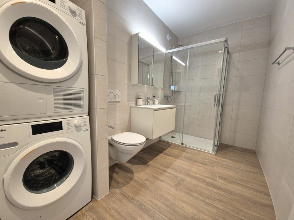 Prairie 4 - Appartement 2.5 pièces au 2ème étage - Salle de douche témoin