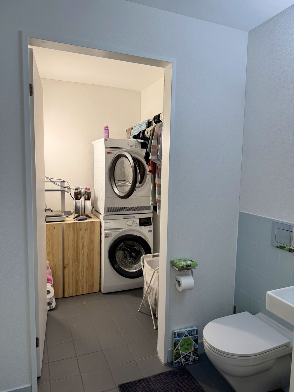 Moderne 2.5-Zimmerwohnung im 5. OG – naturnah wohnen in Kloten - Reduit
