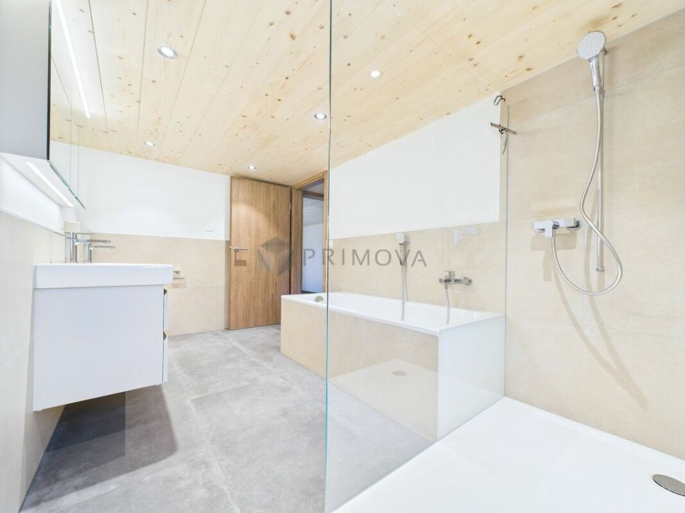 Wohnen im Einklang von Tradition und Moderne: Wie aus dem Ei gepellt - Ihr exklusiver Hausteil im steuergünstigen Feusisberg - Bild 11