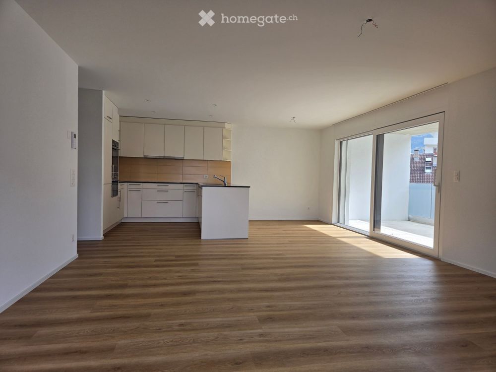 Zweitvermietung von einer neuwertigen 4.5 Zimmer-Wohnungen in Susten (2. OG) - Bild 1