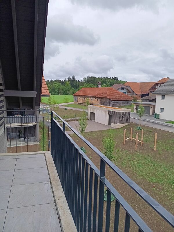 Traumhafte 5.5- Zi- Dachwohnung mit Galerie in der neuen Überbauung "Hübsche Mätteli" an ruhiger und zentraler Lage - Bild 8