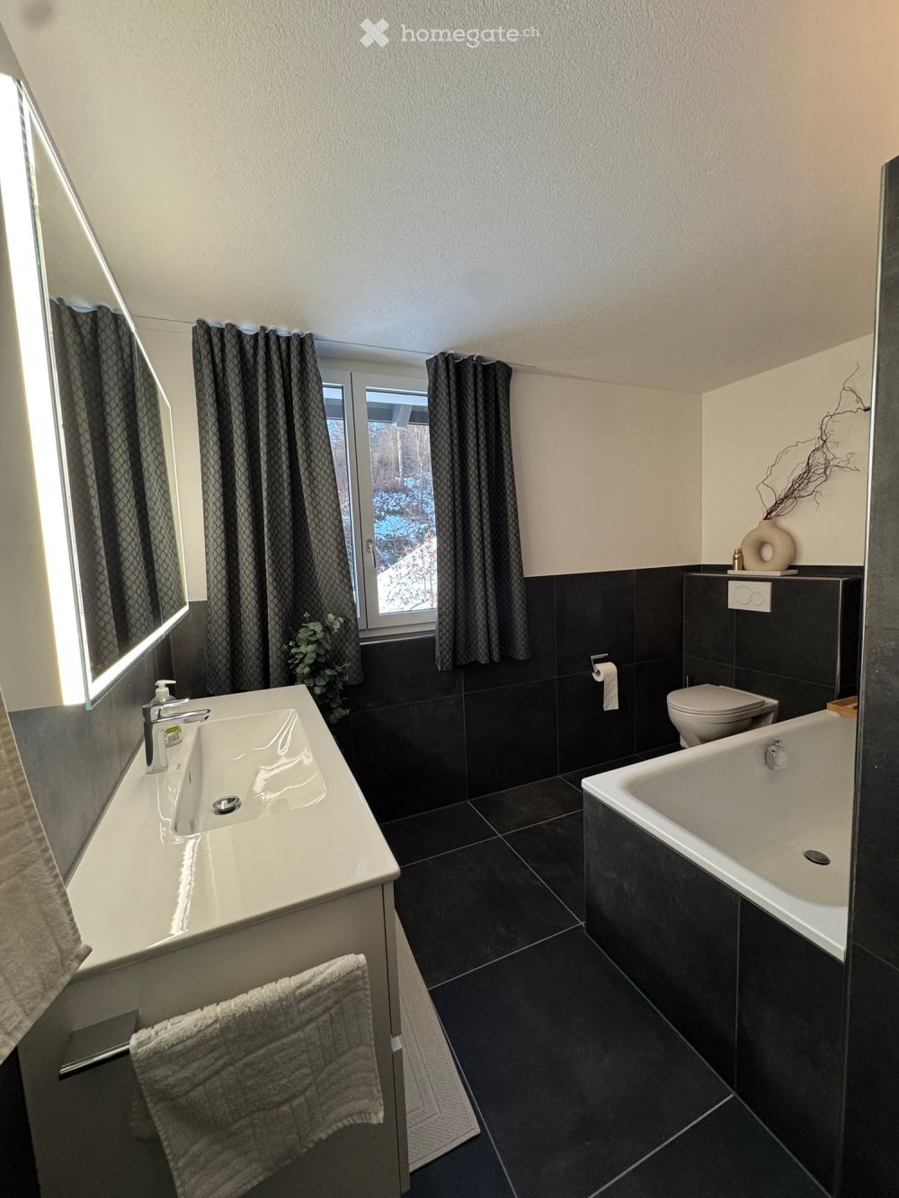 Modernes 5.5-Zimmer-Einfamilienhaus mit Aussicht in Hüswil - Bild 4