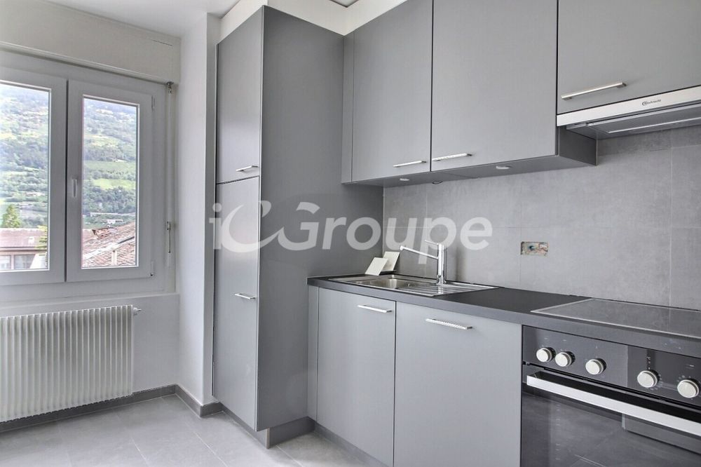 Bel appartement de 3 pièces rénové en location à Sion - Bild 2