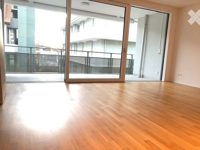 Moderne 2.5-Zimmer-Wohnung mit Balkon in Oftringen - Bild 3