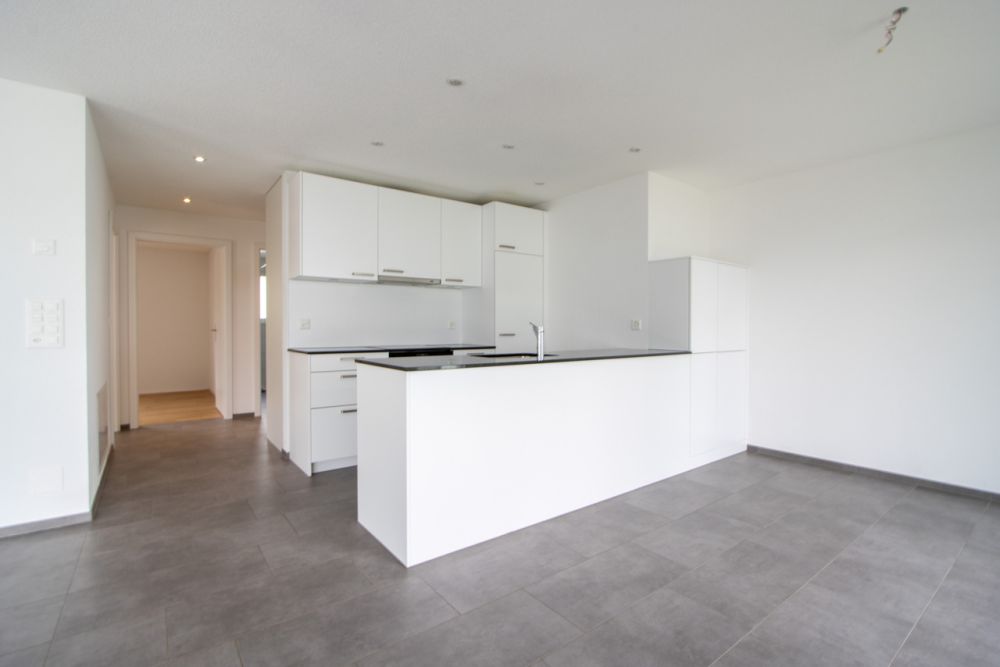 Attraktive 3.5-Zimmer Neubauwohnungen zu vermieten - Das Foto zeigt eine vergleichbare Wohnung und dient nur zur Veranschaulichung.