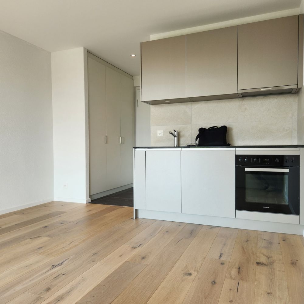 Studio au centre de Gland avec balcon - Bild 2