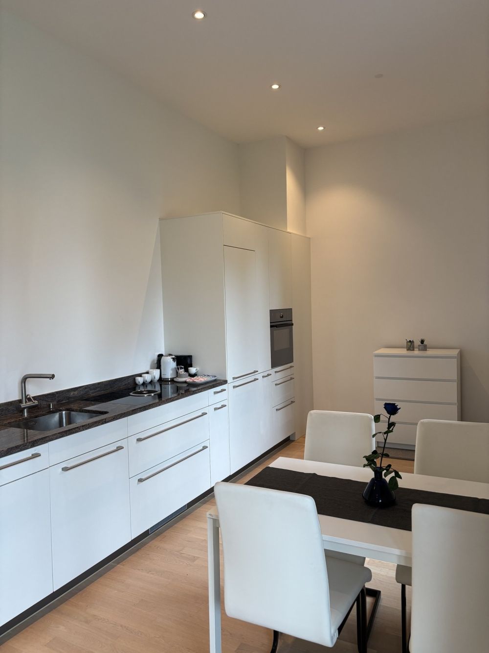 2½ ZI-WOHNUNG IN BASEL - BACHLETTEN/GOTTHELF, MÖBLIERT, TEMPORÄR - Bild 2
