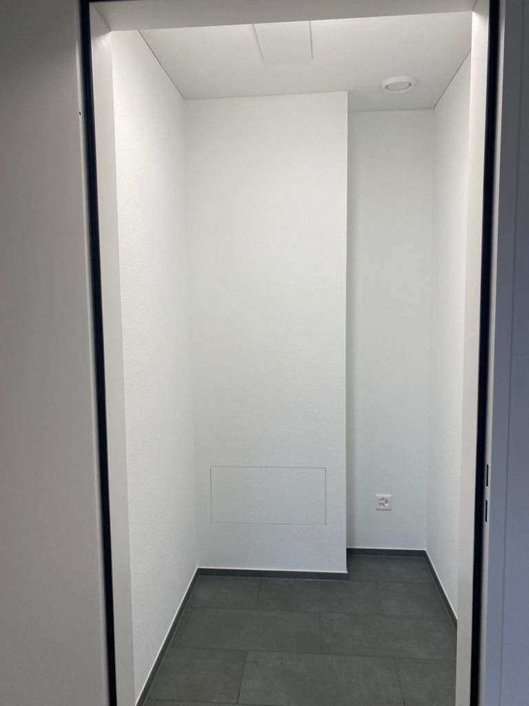 Wohnen in idyllischer Umgebung in der neuen Überbauung "Heideblick" - Reduit.jpg