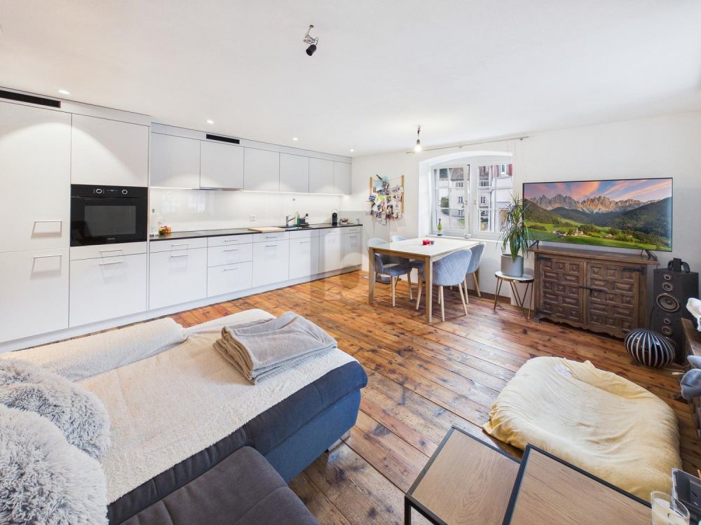 HISTORISCHES AMBIENTE TRIFFT MODERNE - Bild 2