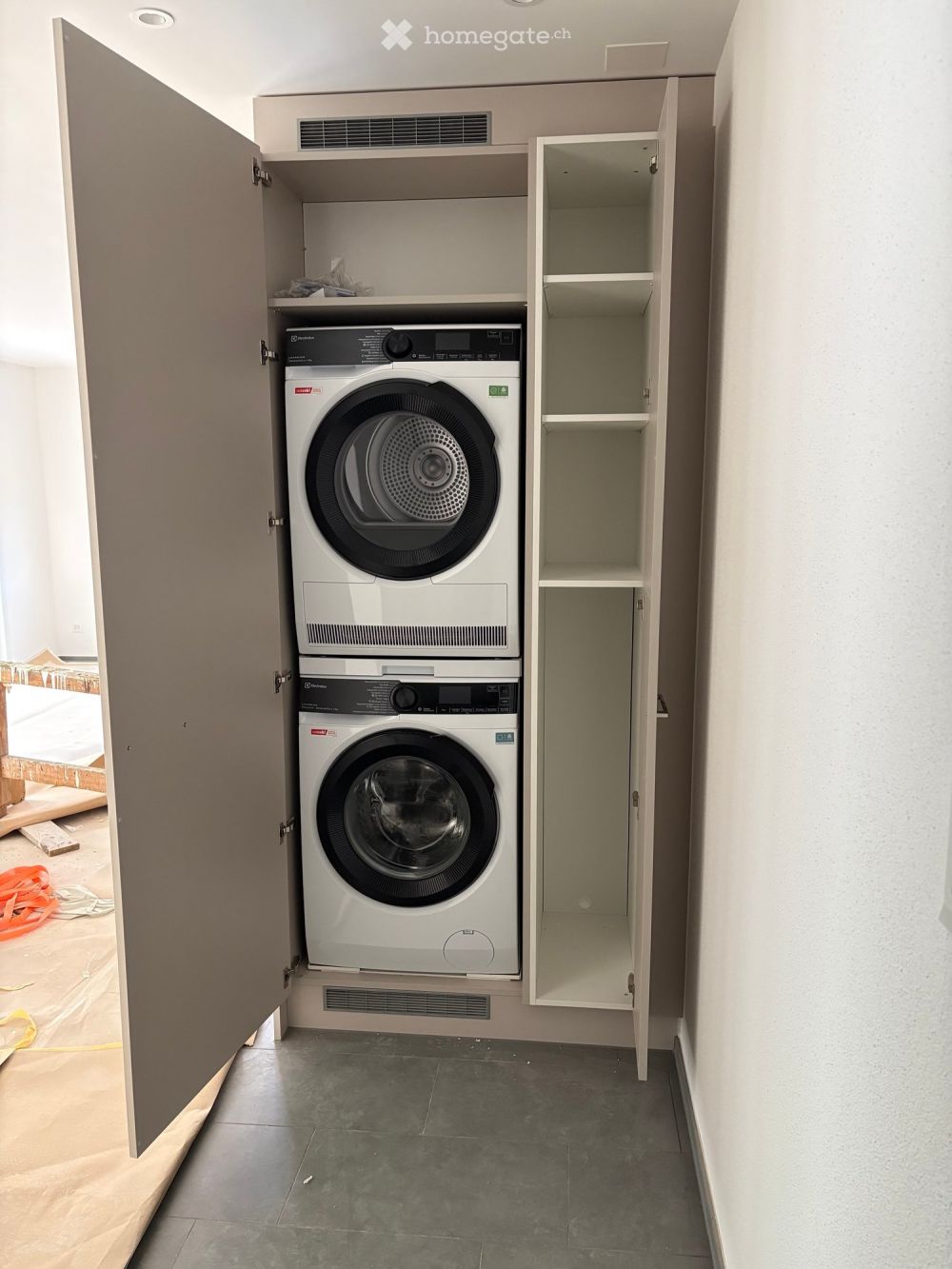 Neue 2 1/2 Zimmerwohnung mit grossem Balkon an ruhiger, sonniger Lage - Bild 8