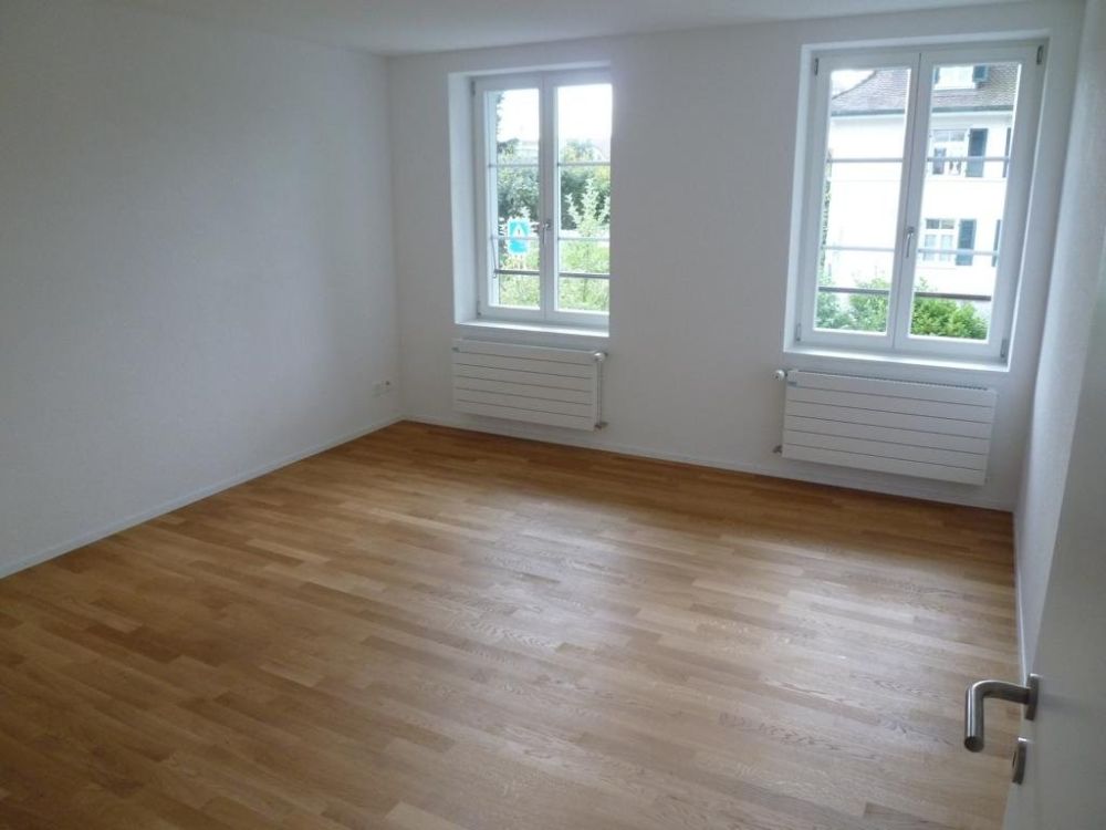 Moderne 3.5-Zimmerwohnung in Ostermundigen mit grossem Balkon - Zimmer