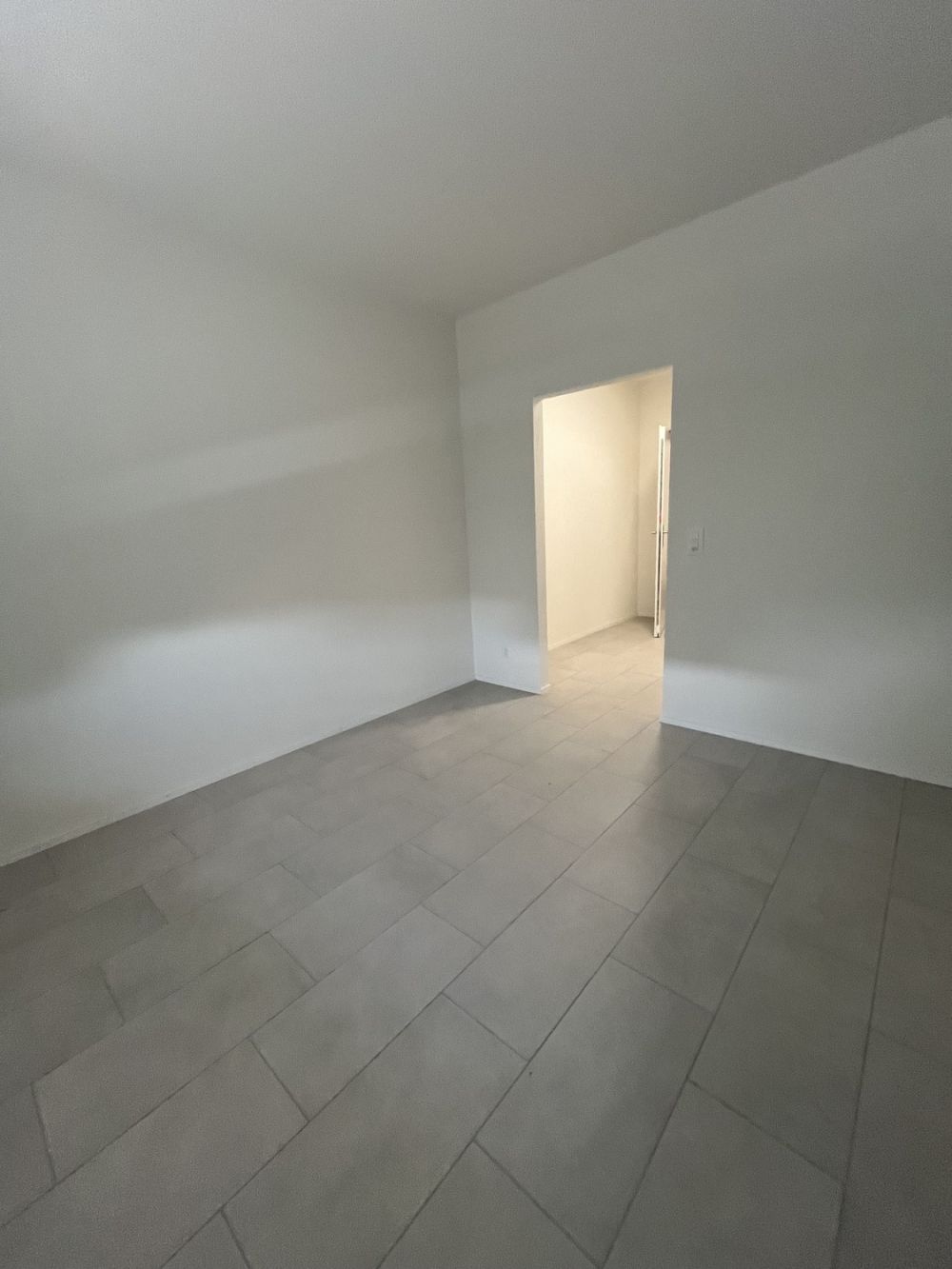 Neue 1.5-Zimmer Studiowohnungen in stattlichem Gebäude - Bild 3
