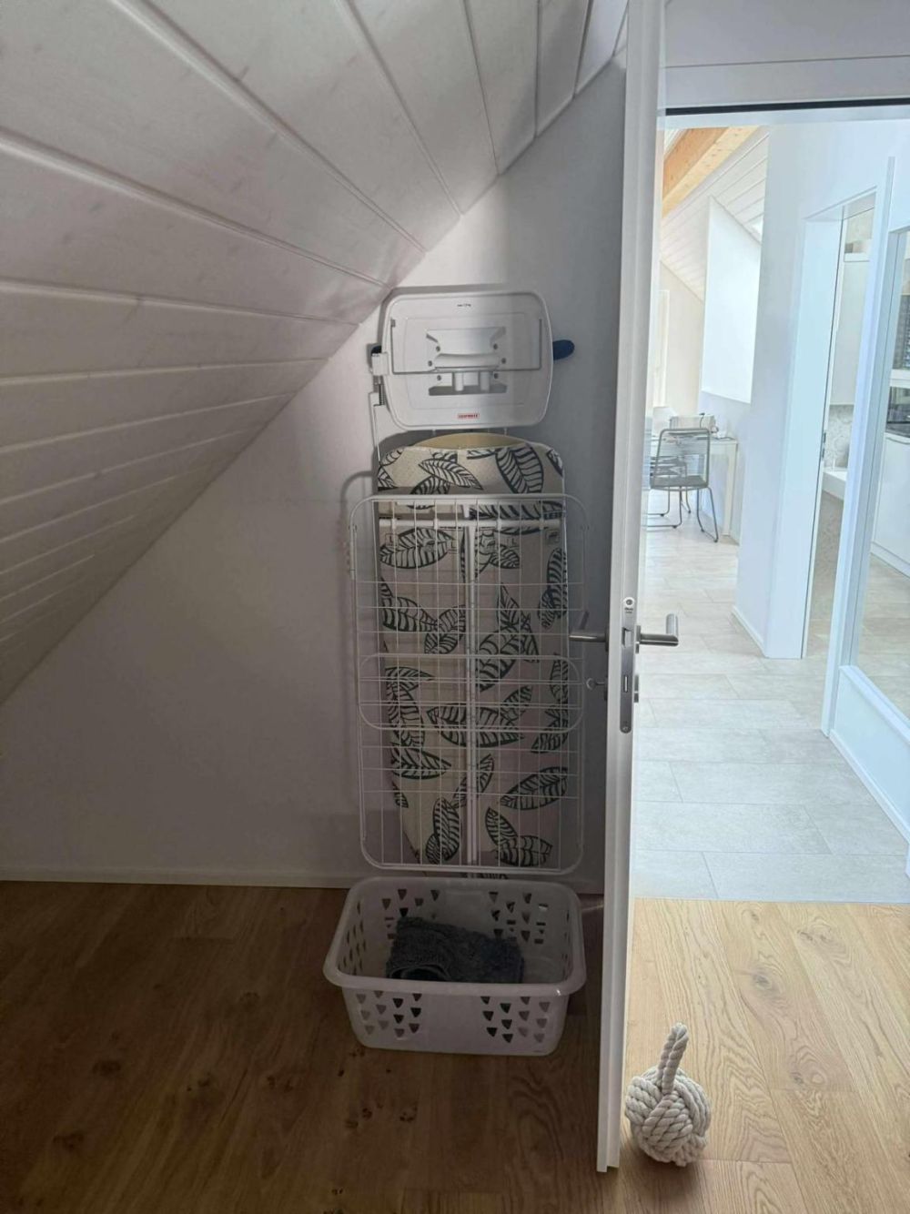 APPARTEMENT 2.5 PIECES + PLACE DE PARKING - MODERNE ET LUMINEUX - Bild 9