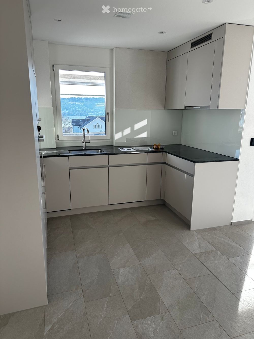Exklusive 3.5-Zimmer-Wohnung mit Seesicht in Rüschlikon - Bild 4