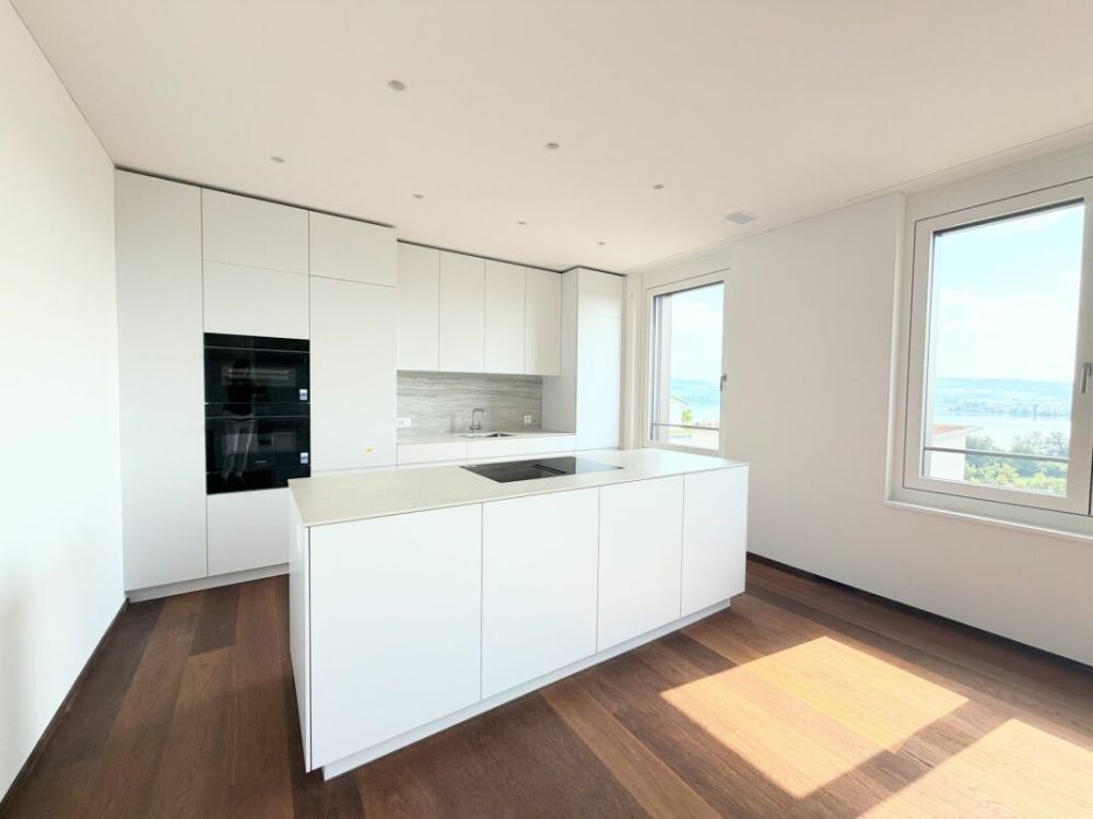 Erstbezug - Grosszügige 3.5 Zimmerwohnung mit Seesicht - Bild 3