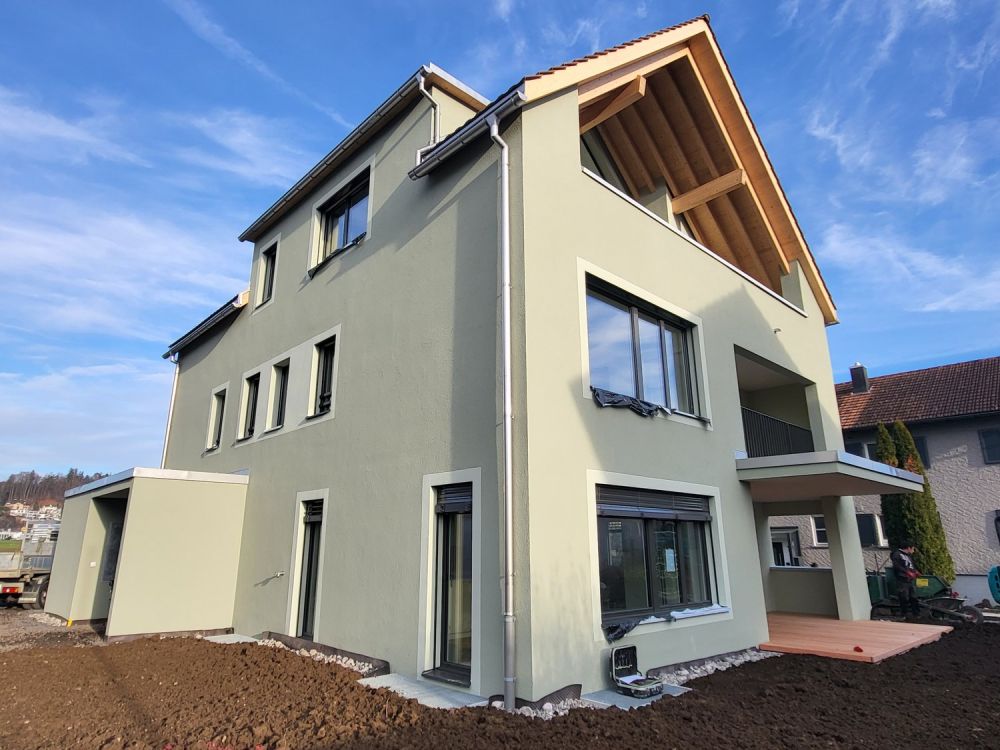 Attraktive 3-Zimmer-Dachwohnung mit Terrasse und Fernsicht - Bild 2