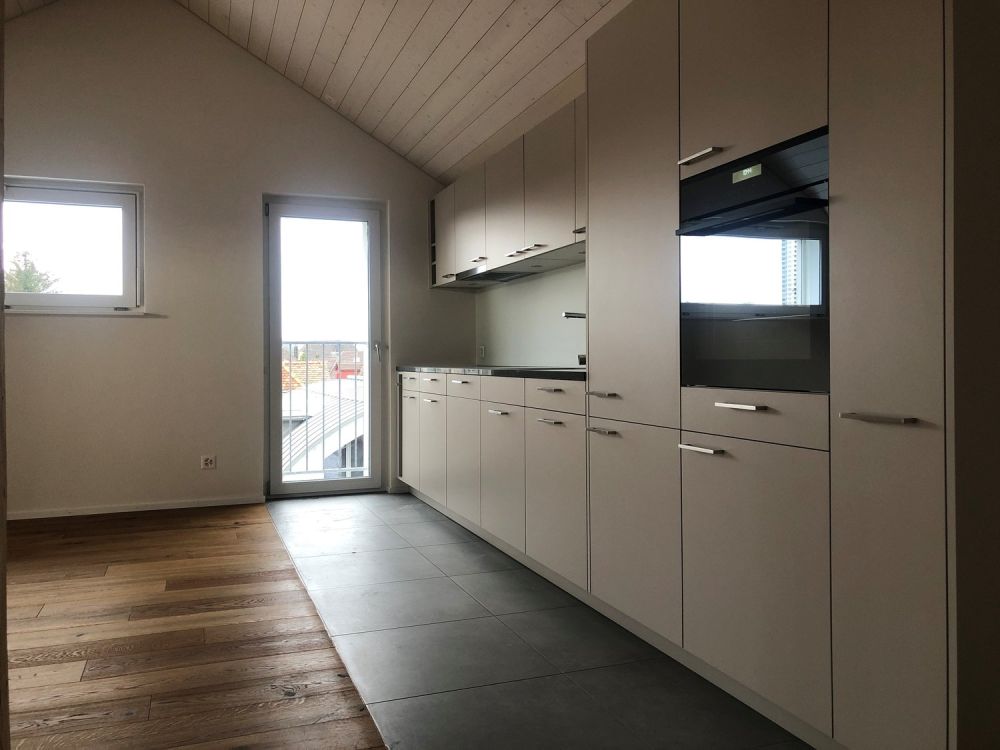 Neu erstellte, grosszügige Dachwohnung mit Charme - Bild 3