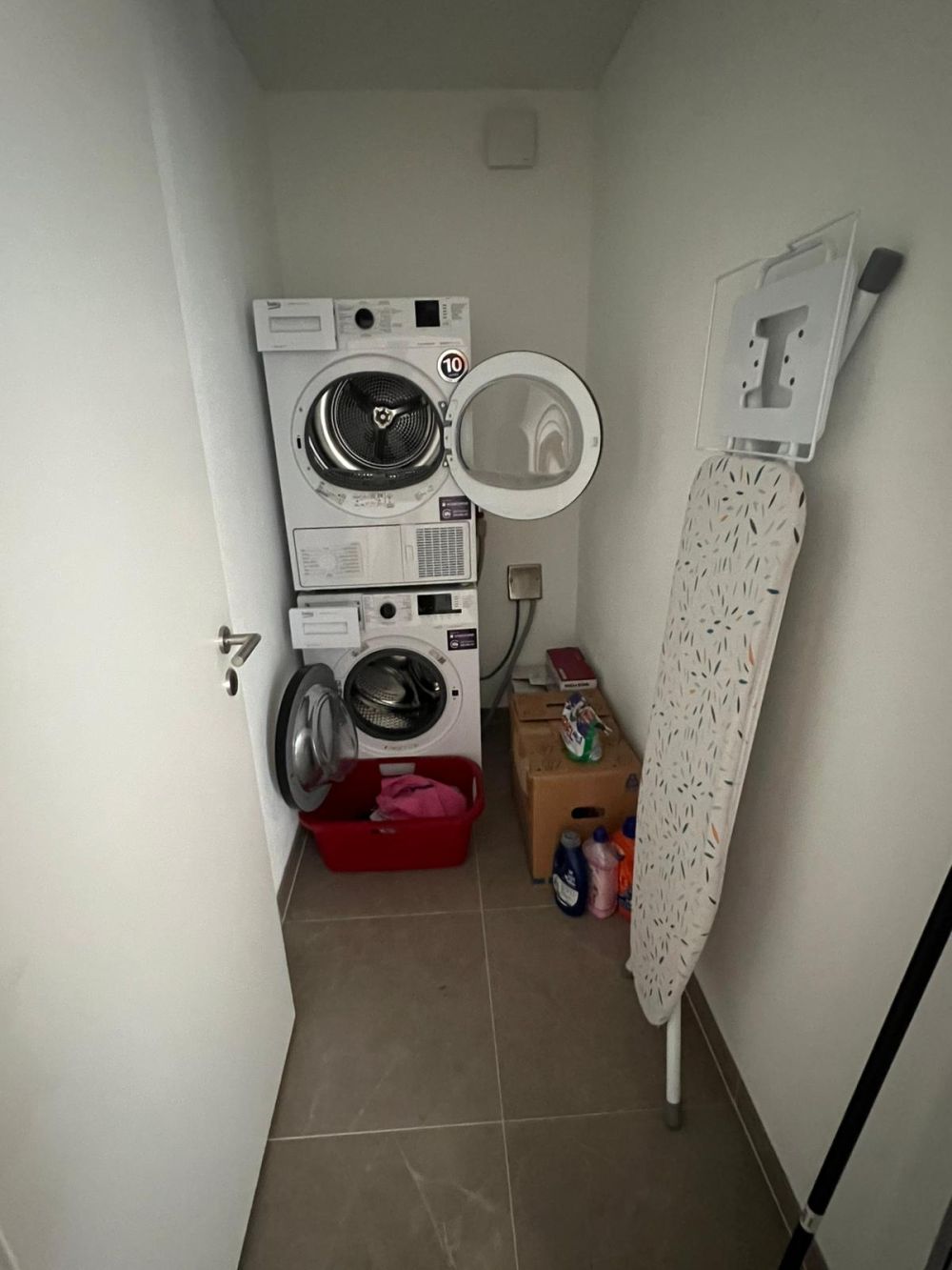 Moderno appartamento 2.5 locali con vista panoramica a Bellinzona e prima mensilità GRATIS! - Bild 6