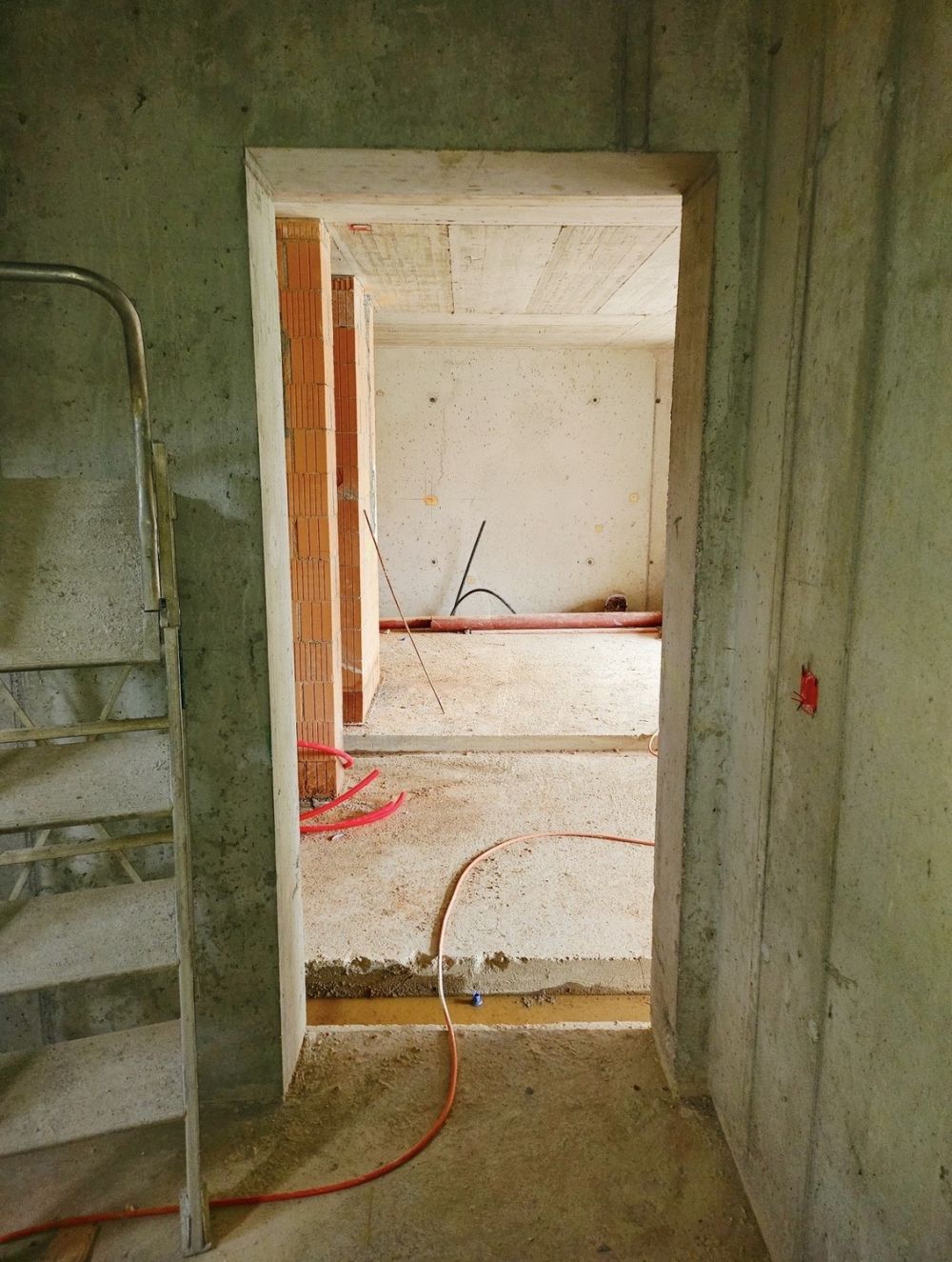 Erstvermietung 1.5-Zimmerwohnung mit Garten - Bild 1