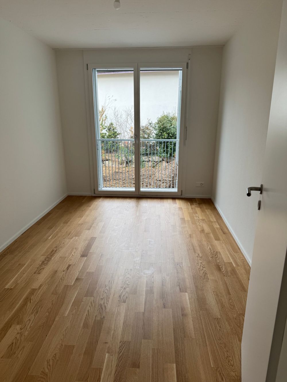 Attraktive 5.5 Familienwohnung im 2. OG / DG in Pratteln - Zimmer
