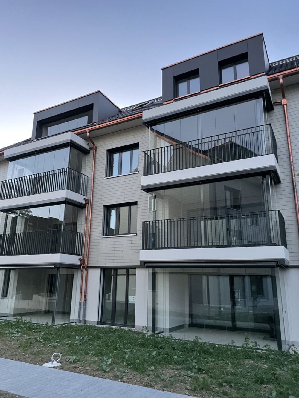 2.5 Zimmer Wohnung Neubau i.d. charmanten Steuer Gemeinde Bottighofen - Bild 2