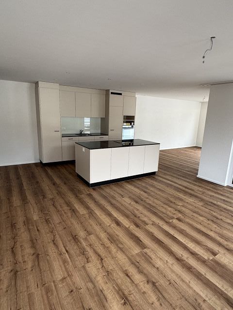 moderne 3.5-Zimmerwohnung im Zentrum von Münchwilen - Küche