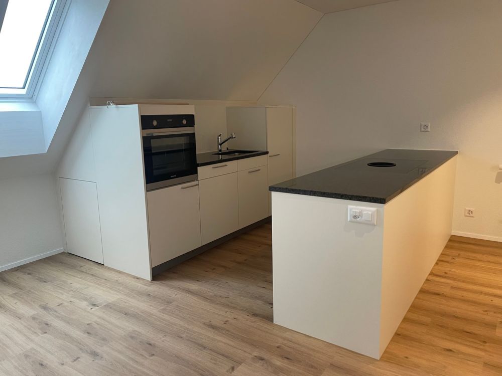 Moderne 3.5 Zimmerwohnung mit Balkon - Bild 3