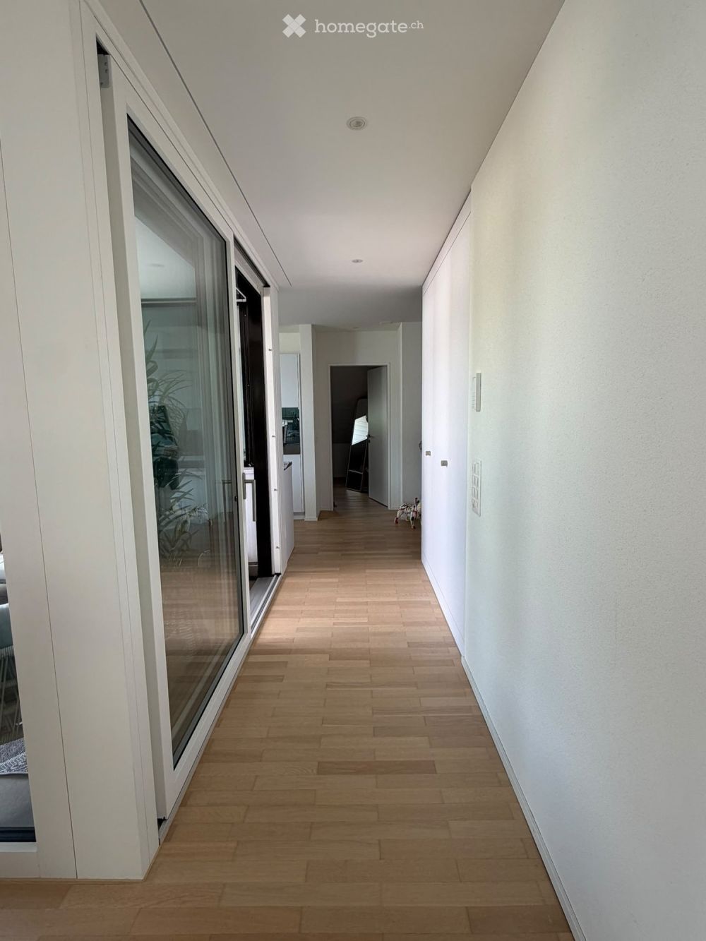 Helle 3.5-Zimmer-Wohnung mit Balkon und schöner Aussicht in Urdorf - Bild 6