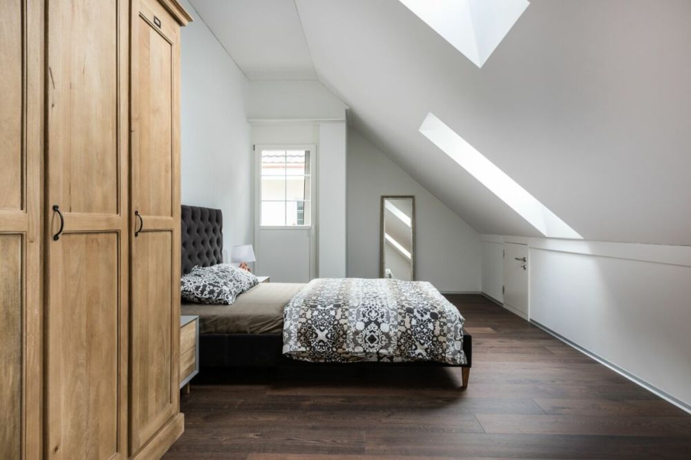 Moderne Dachwohnung mit Neubaucharakter - Bild 3