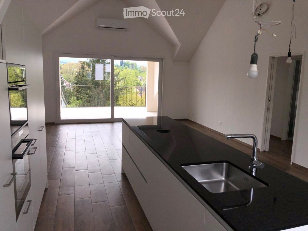 Helle 4.5 Zimmer Wohnung - Bild 2