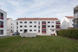 Appartement spacieux dans quartier calme - Aussenansicht