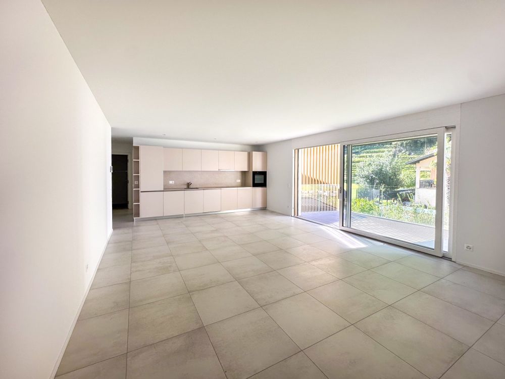 Elegante 2.5 locali con terrazzo a Lumino (TI) - Bild 4