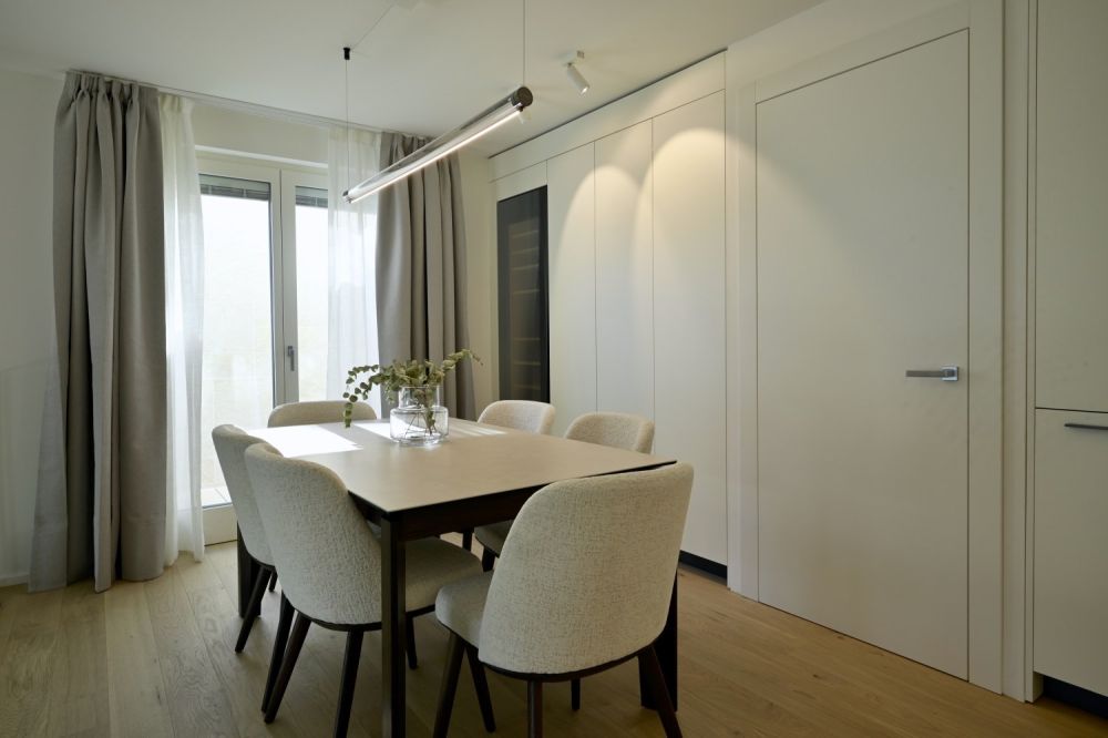 Moderne neu gebaute Villa - Bild 10