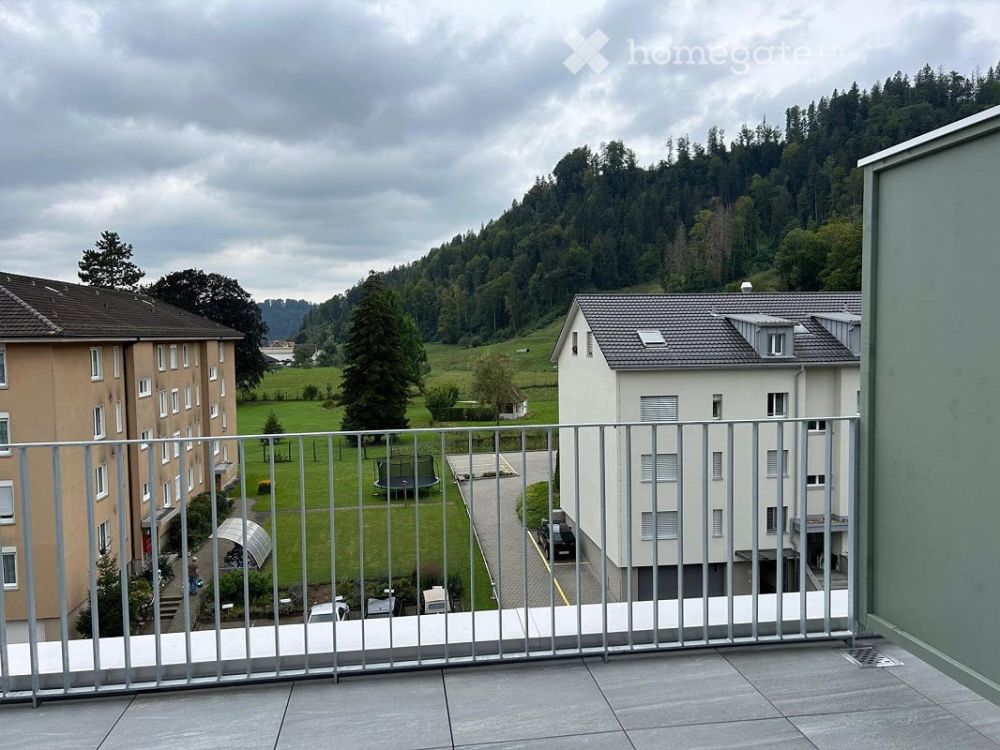 Moderne 2.5-Zimmer-Maisonette-Dachwohnung in Turbenthal - Bild 2