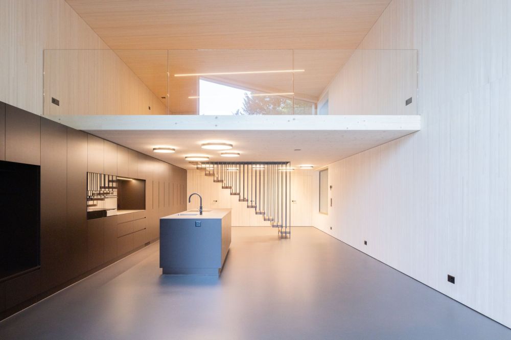 Atelierwohnung im Loft-Stil an der Seepromenade in Brunnen, SZ mieten - Bild 1