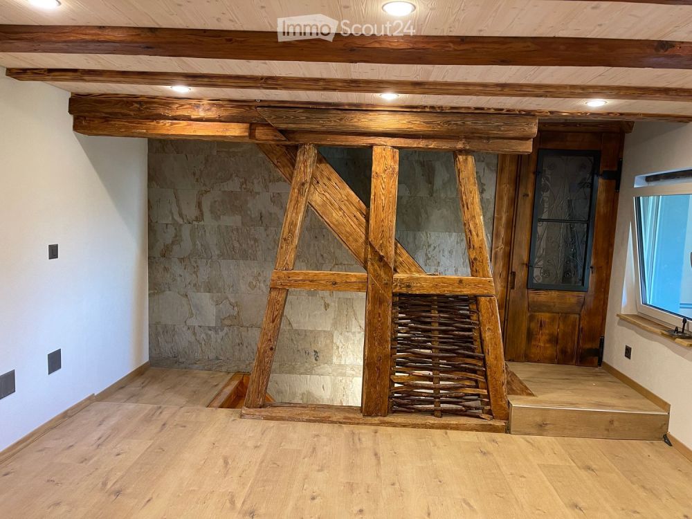 Angebauter Hausteil mit Terrasse & Kachelofen - Bild 11