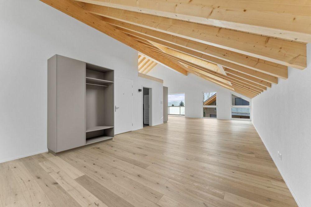 Erstbezug: moderne 3.5-Zimmerwohnung im Dachgeschoss süd - Bild 2