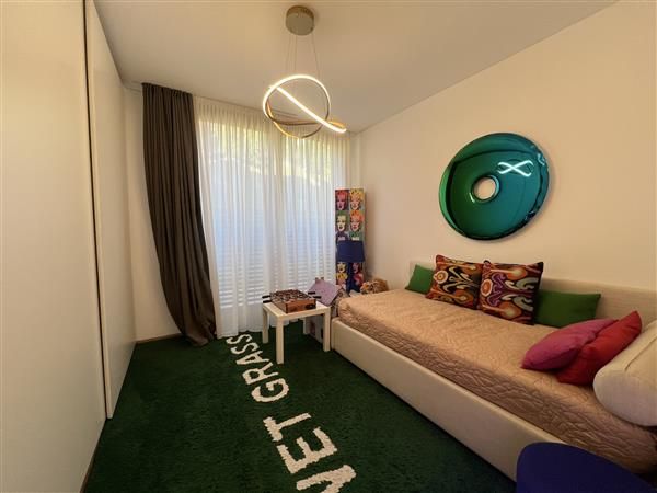 Massagno: Eingerichtete 2.5-Zimmer-Wohnung - Camera