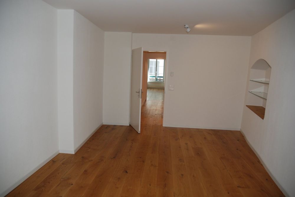 Sanierte 2 1/2-Zimmer Wohnung mitten in der Altstadt - Bild 9