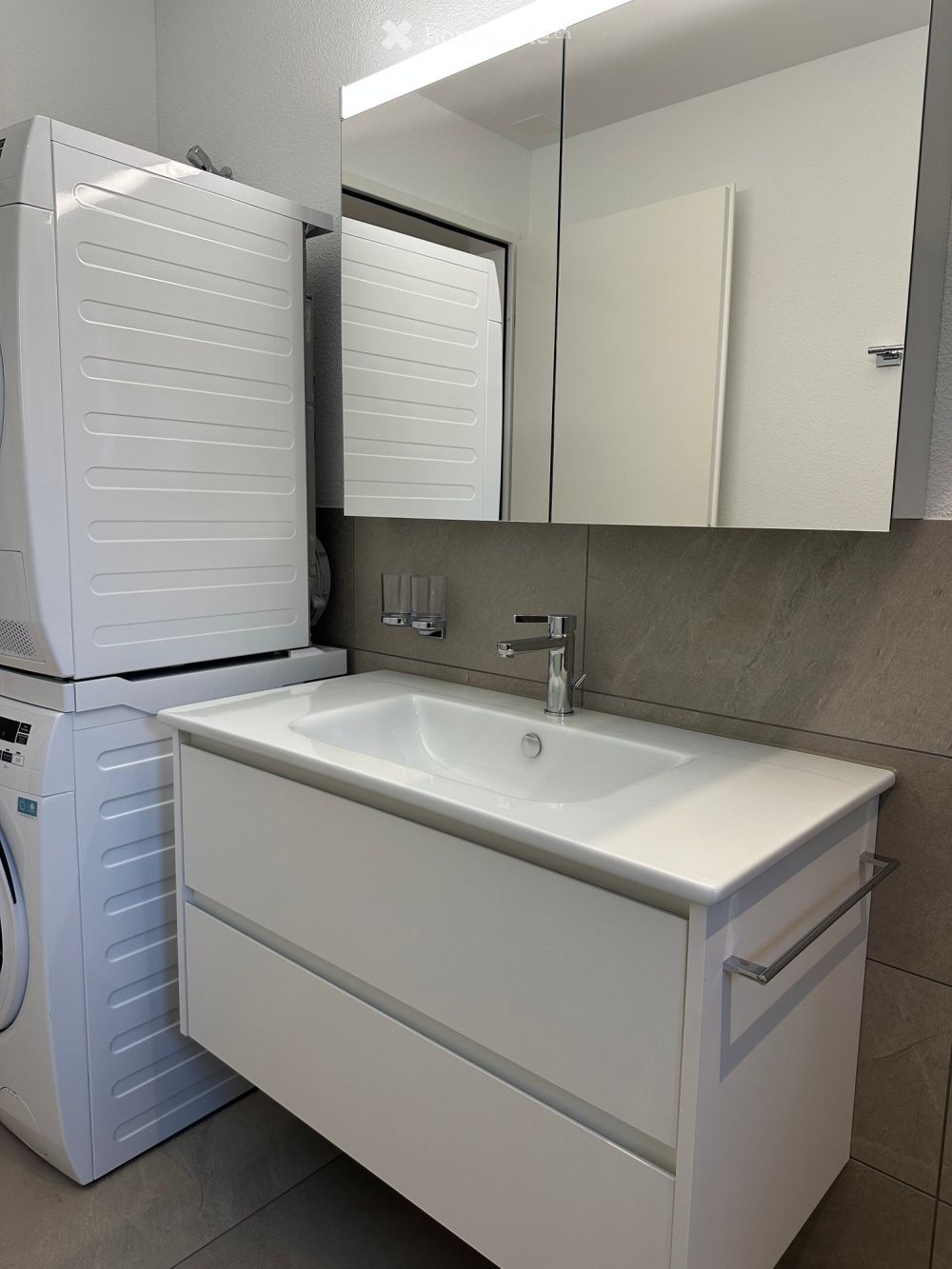 Moderne 3.5-Zimmer-Neubau-Wohnung in Herisau mit Garage - Bild 5