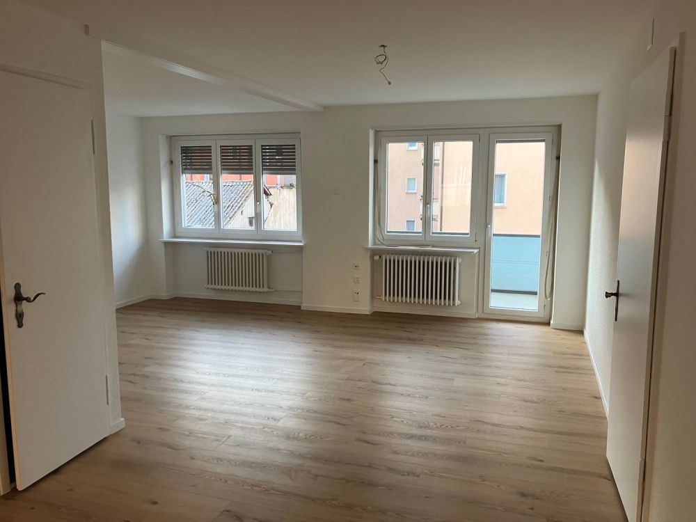 3.5 Zimmer Wohnung / Erstvermietung nach Komplettsanierung - Bild 3