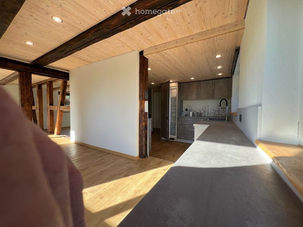 Lichtdurchfluteter Traum-Altbau 2024 60 m² Wellness-Schlafzimmer mit Sauna  in Hugelshofen - Bild 4