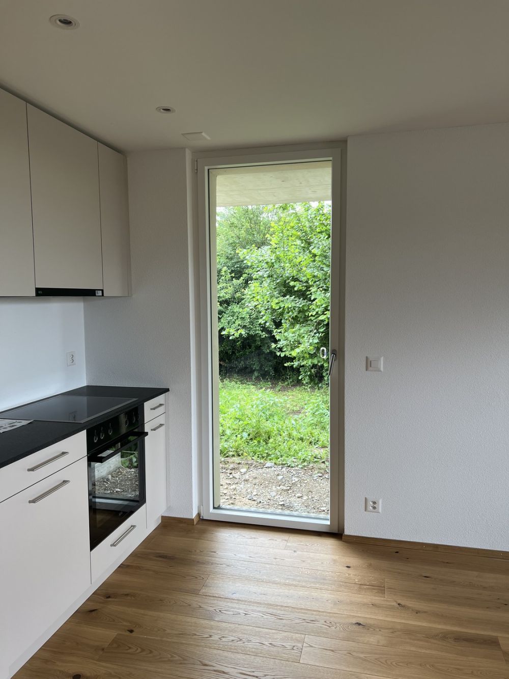 2.5 Zimmer-Duplex-Wohnung mit Gartenplatz - Bild 3