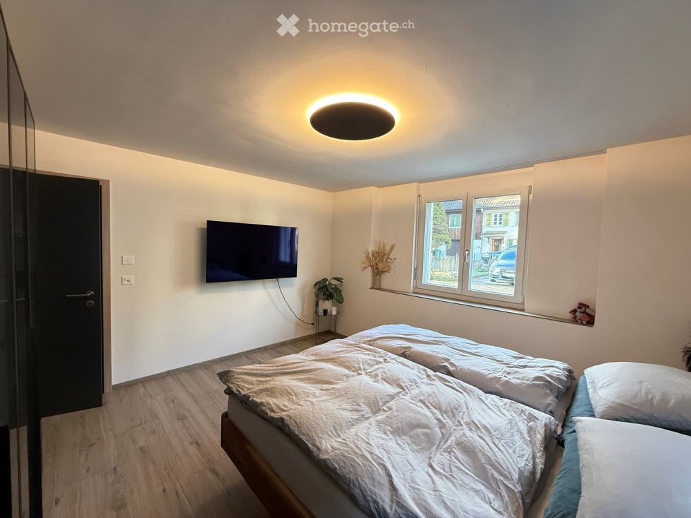 Charmante 3.5-Zimmer-Wohnung mit Balkon in ruhiger Wohngegend - Bild 5